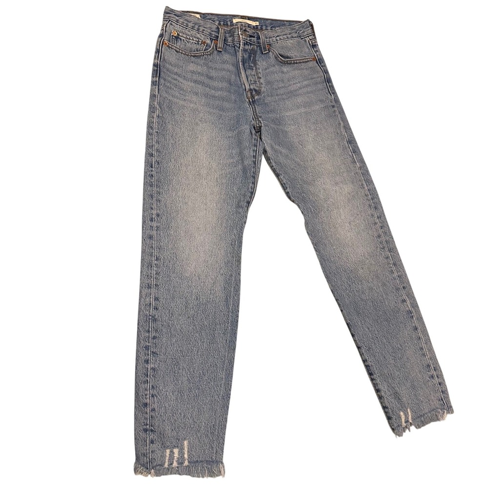 Levis Premium Wedgie Straight Jeans Light Wash Raw Hem Blue Denim Womens 27